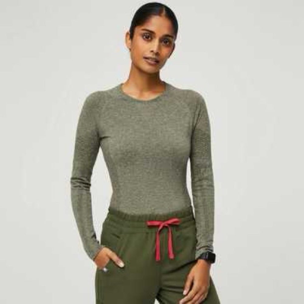 ⚡️Figs Salta Underscrub Top